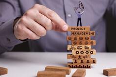 إدارة المشاريع والمخاطر